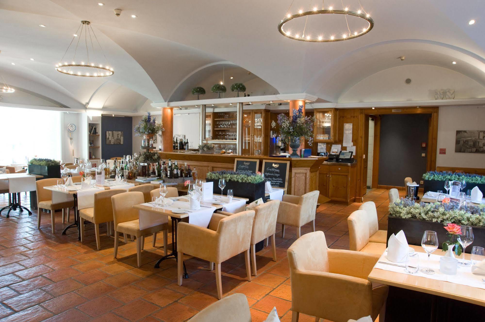 Hotel Hofgut Georgenthal Hohenstein Esterno foto
