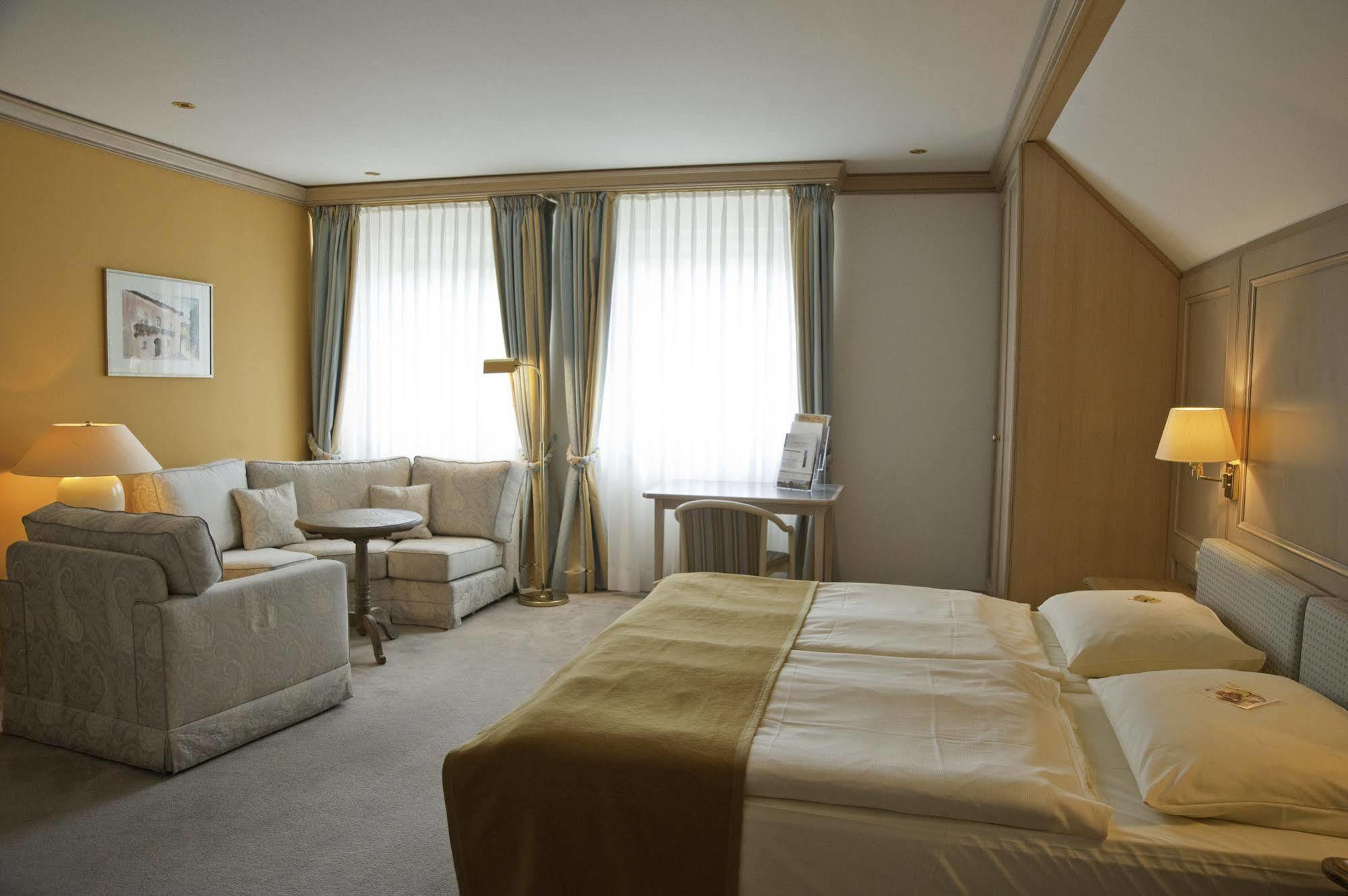 Hotel Hofgut Georgenthal Hohenstein Esterno foto